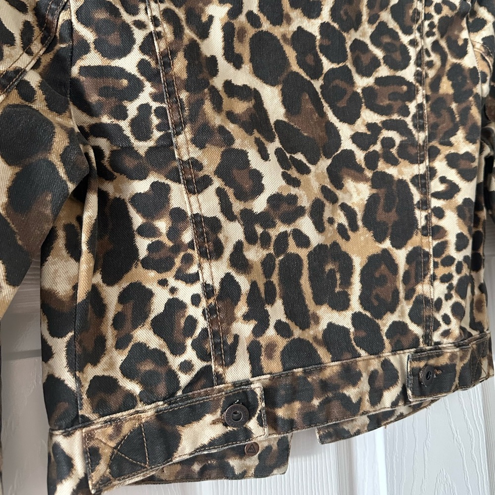 Guess Leopard Jean Jacket - Picture 5 of 8
